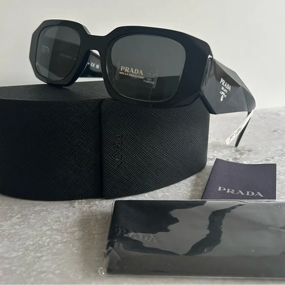 Prada PR 17WS 1AB5SO Runway Symbole Rectangular Sunglasses, Black/Dark Grey NWT - Picture 4 of 17